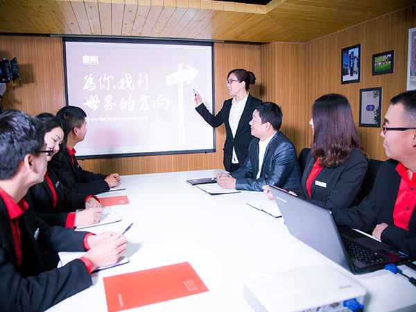 唯美標志：方案討論